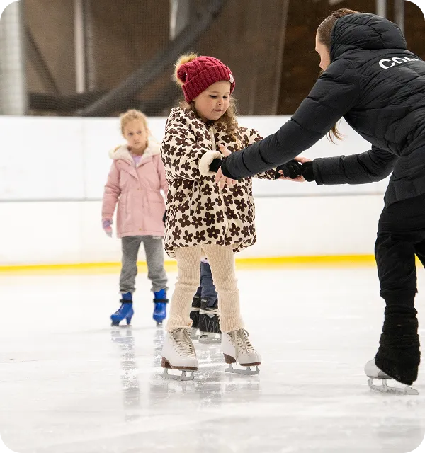 Tiny Tots skating lesson